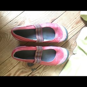 Keens Mary Janes